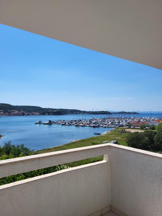 Apartmani Mira Supetarska Draga Habitación foto