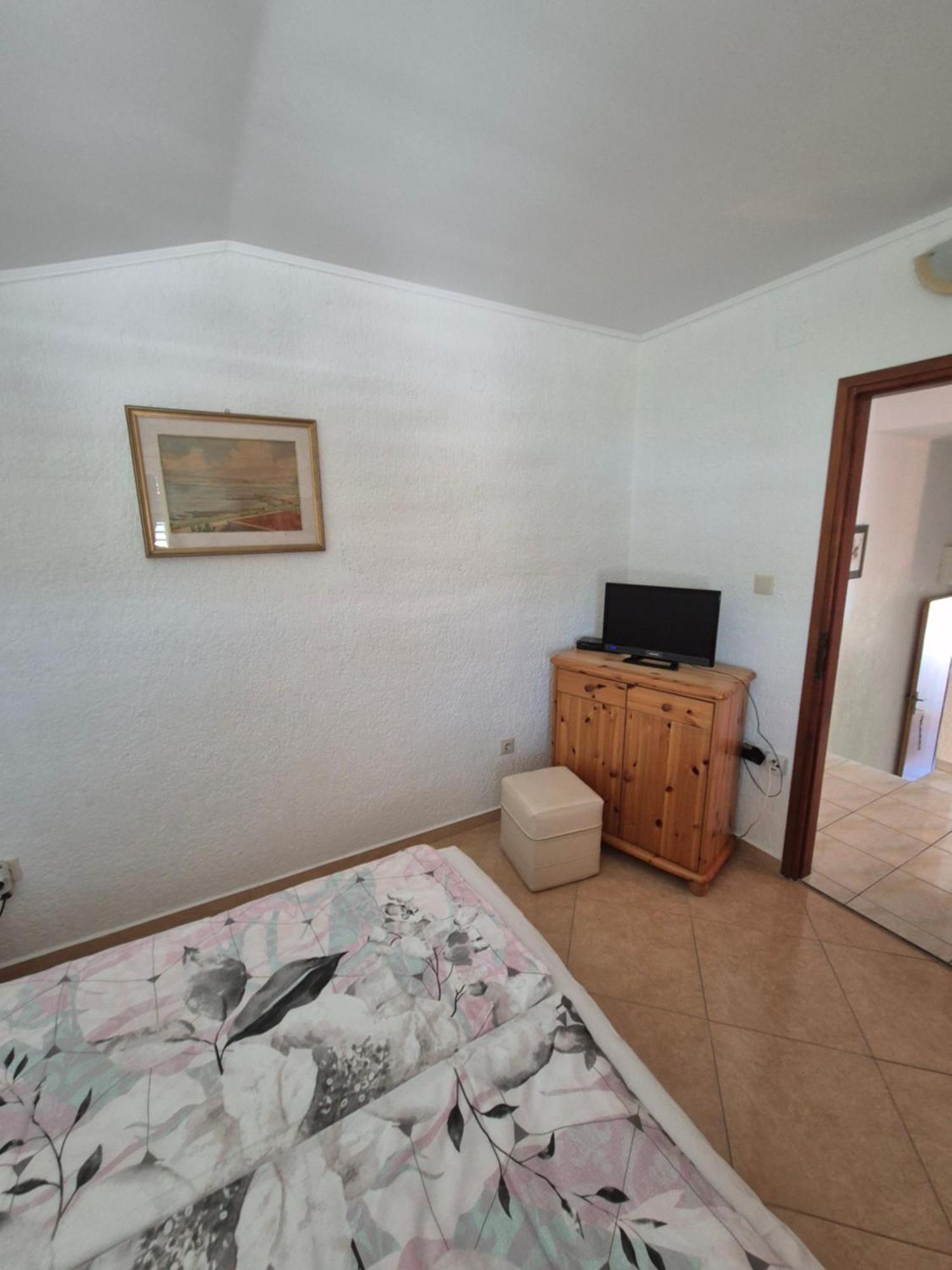 Apartmani Mira Supetarska Draga Habitación foto